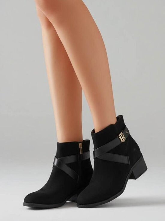 Shoes - Women's Black Criss Cross Booties Size 5.5